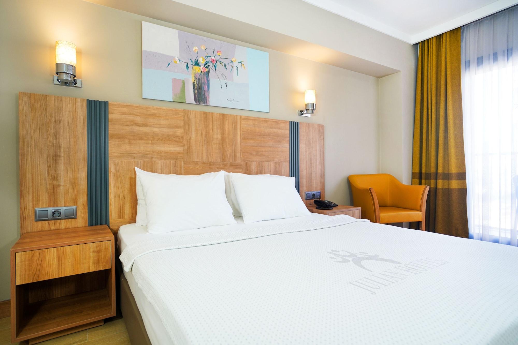 Julian Club Hotel Мармарис Екстериор снимка