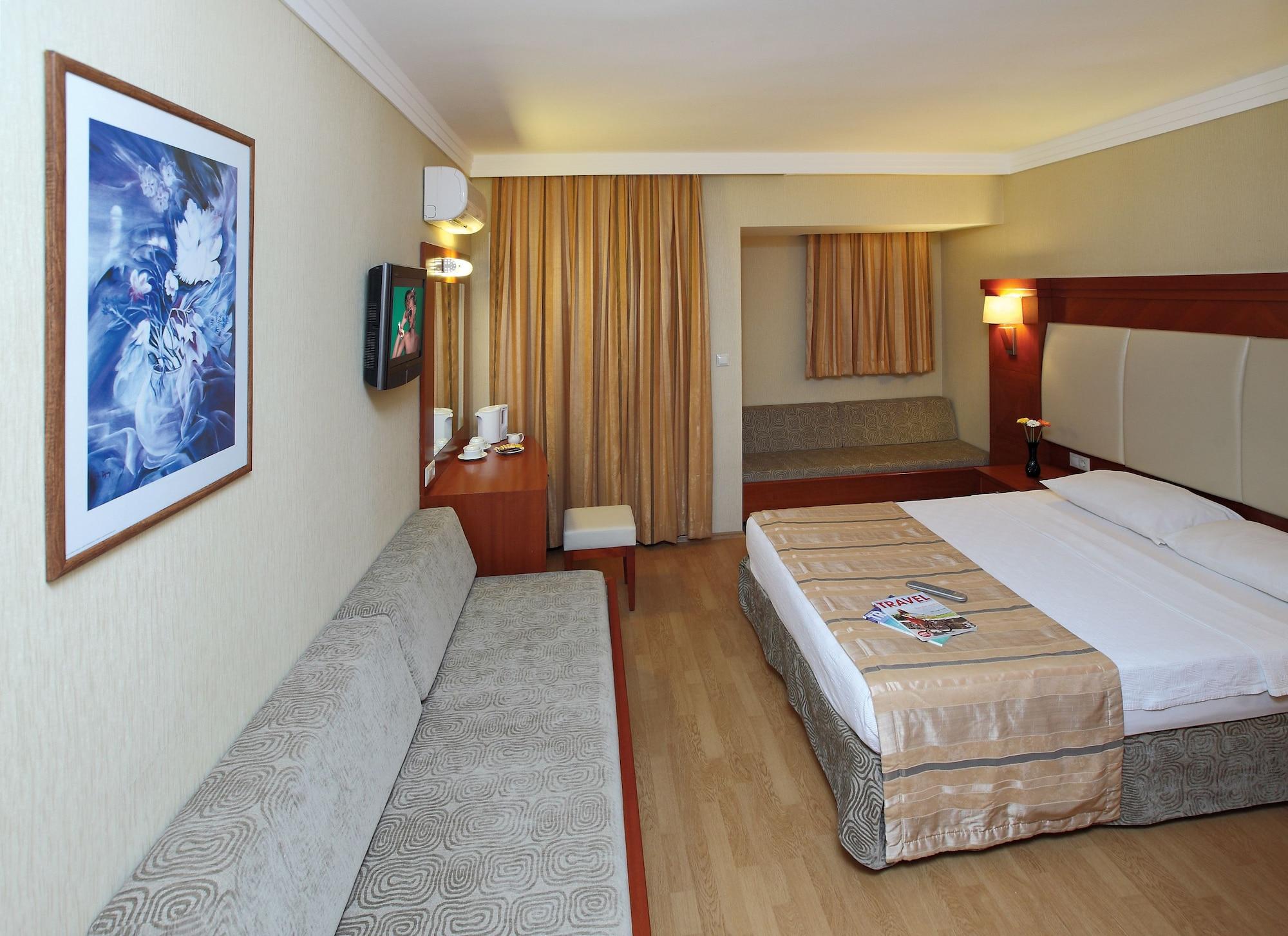 Julian Club Hotel Мармарис Екстериор снимка