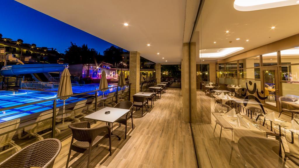 Julian Club Hotel Мармарис Екстериор снимка